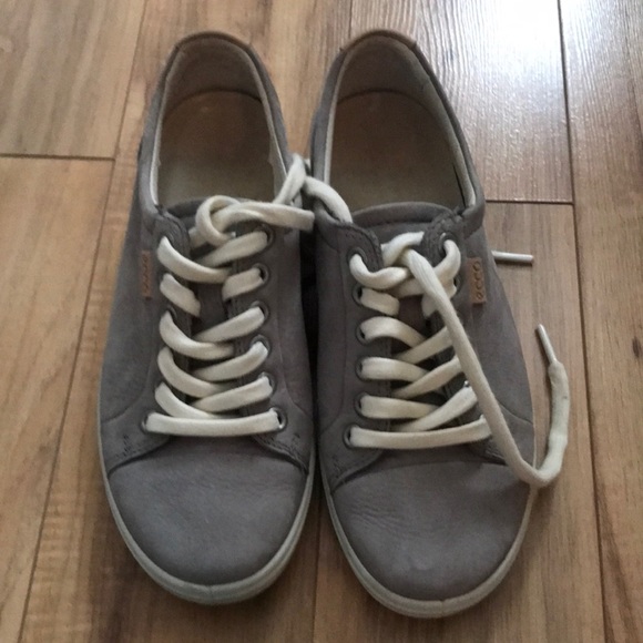 Ecco Woman’s Soft 7 Sneakers size 35 EU - Picture 1 of 7